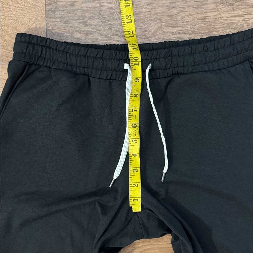 Vuori Size Large Men’s Ponto Performance Pant Black Heather Workout Training Gym - Picture 11 of 12